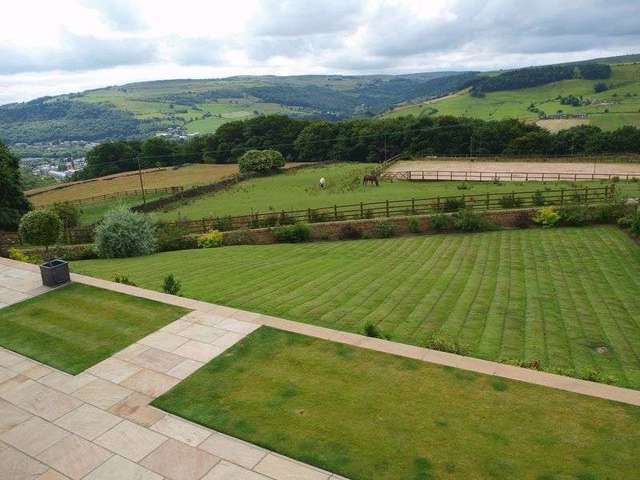  Image of 4 bedroom Detached house to rent in Wadsworth Hebden Bridge HX7 at Burlees Lane Wadsworth Hebden Bridge, HX7 8PH