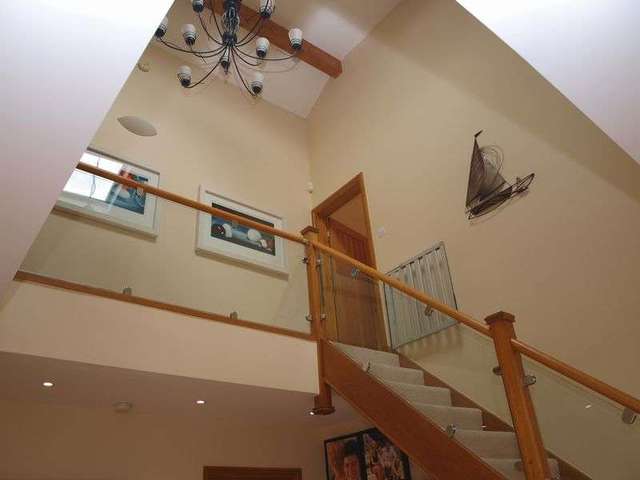  Image of 4 bedroom Detached house to rent in Wadsworth Hebden Bridge HX7 at Burlees Lane Wadsworth Hebden Bridge, HX7 8PH