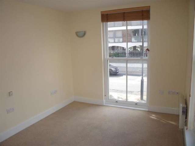  Image of 2 bedroom Apartment for sale in New Dover Road Canterbury CT1 at Canterbury Kent Canterbury, CT1 3FN