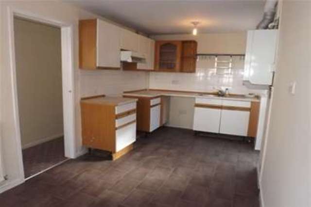  Image of 3 bedroom Detached house to rent in Newbridge Street Wolverhampton WV6 at Wolverhampton, WV6 0EE