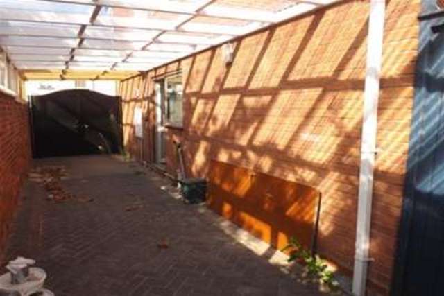  Image of 3 bedroom Detached house to rent in Newbridge Street Wolverhampton WV6 at Wolverhampton, WV6 0EE