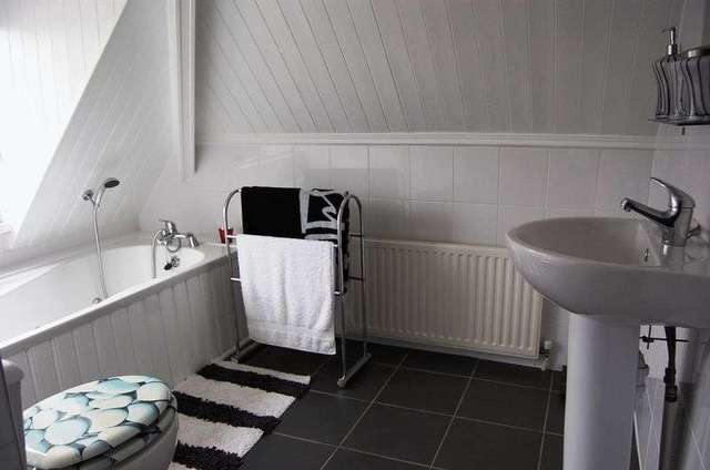  Image of 5 bedroom Semi-Detached house for sale in Norman Road Northfield Birmingham B31 at Norman Road Northfield Birmingham, B31 2EW
