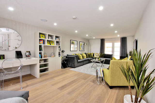  Image of 5 bedroom Detached house for sale in Albany Park Road Kingston upon Thames KT2 at Kingston Upon Thames Norbiton, KT2 5SW