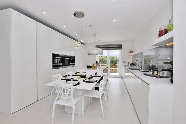  Image of 5 bedroom Detached house for sale in Albany Park Road Kingston upon Thames KT2 at Kingston Upon Thames Norbiton, KT2 5SW