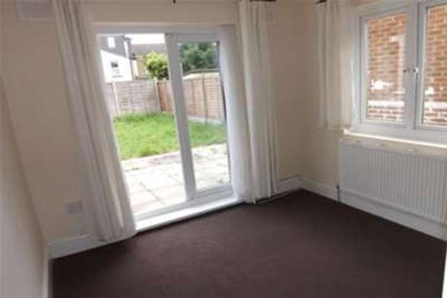  Image of 2 bedroom Flat to rent in Northcote Road London E17 at London, E17 7DT