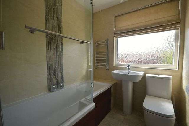 Image of 3 bedroom Detached house for sale in Oak Avenue Newport TF10 at Oak Avenue  Newport, TF10 7EF