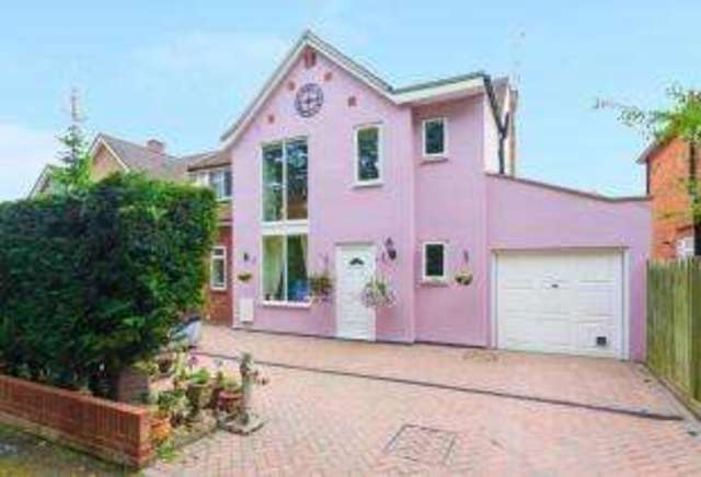  Image of 6 bedroom Detached house for sale in Old Barn Lane Croxley Green Rickmansworth WD3 at Croxley Green Rickmansworth Croxley Green, WD3 3HU
