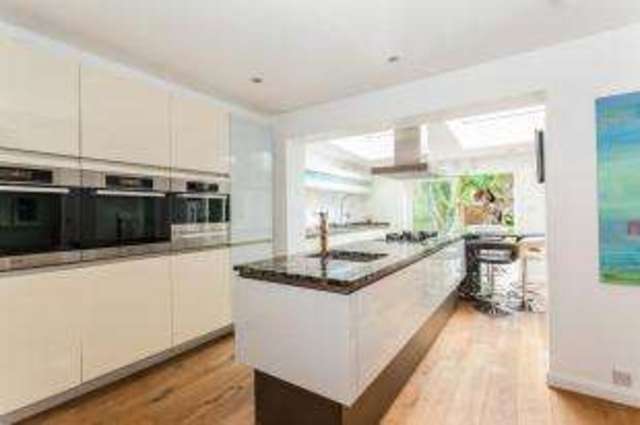  Image of 6 bedroom Detached house for sale in Old Barn Lane Croxley Green Rickmansworth WD3 at Croxley Green Rickmansworth Croxley Green, WD3 3HU