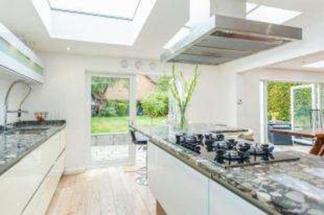  Image of 6 bedroom Detached house for sale in Old Barn Lane Croxley Green Rickmansworth WD3 at Croxley Green Rickmansworth Croxley Green, WD3 3HU
