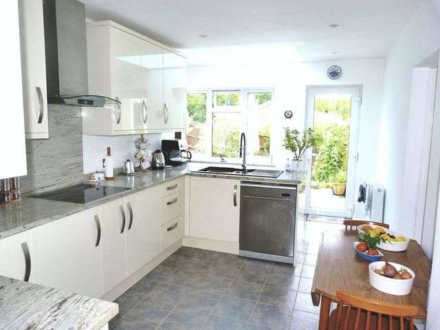  Image of 3 bedroom Detached house for sale in Keston Avenue Coulsdon CR5 at Keston Avenue  Old Coulsdon, CR5 1HP