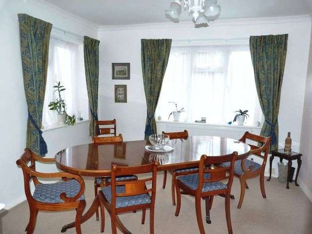  Image of 3 bedroom Detached house for sale in Keston Avenue Coulsdon CR5 at Keston Avenue  Old Coulsdon, CR5 1HP