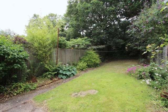  Image of 1 bedroom Flat to rent in Highfield Crescent Southampton SO17 at Highfield Crescent  Southampton, SO17 1SG