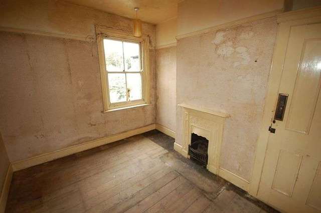  Image of 3 bedroom Terraced house for sale in Osborne Road Brighton BN1 at Osborne Road  Brighton, BN1 6LT