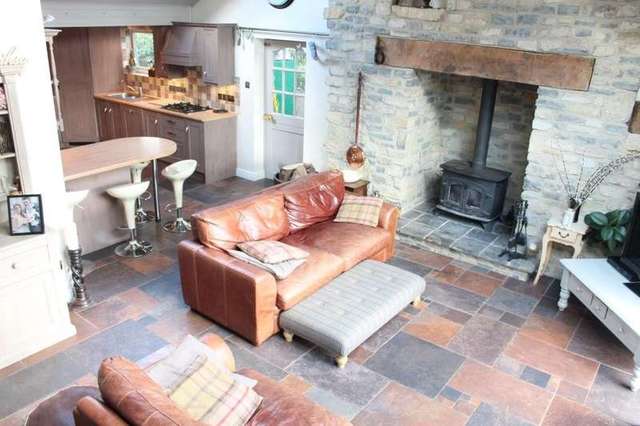  Image of 4 bedroom Detached house for sale in Cadhay Lane Cadhay Ottery St. Mary EX11 at Ottery St Mary Devon, EX11 1QZ