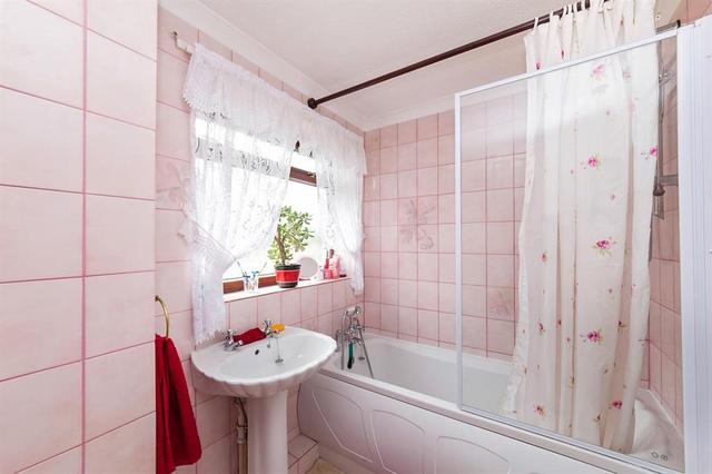  Image of 4 bedroom Detached house for sale in Oulton Street Oulton Lowestoft NR32 at Oulton Street Oulton Lowestoft, NR32 3BB