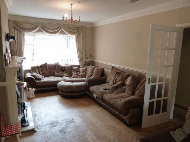  Image of 4 bedroom Detached house for sale in Oxford Road Moseley Birmingham B13 at Oxford Road Moseley Birmingham, B13 9ER