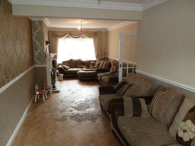  Image of 4 bedroom Detached house for sale in Oxford Road Moseley Birmingham B13 at Oxford Road Moseley Birmingham, B13 9ER