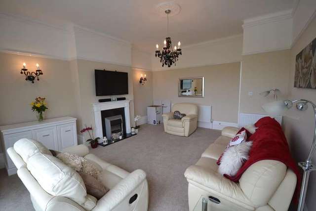  Image of 2 bedroom Flat to rent in Park Road Bexhill-on-Sea TN39 at Bexhill On Sea, TN39 3HY