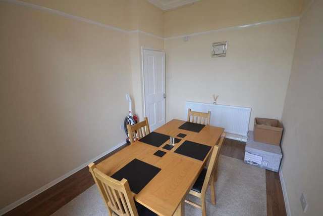  Image of 2 bedroom Flat to rent in Park Road Bexhill-on-Sea TN39 at Bexhill On Sea, TN39 3HY