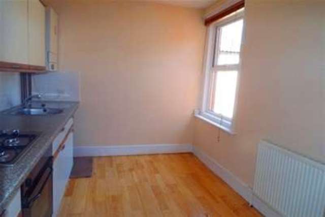  Image of 1 bedroom Flat to rent in Paxton Road Fareham PO14 at Fareham, PO14 1AD