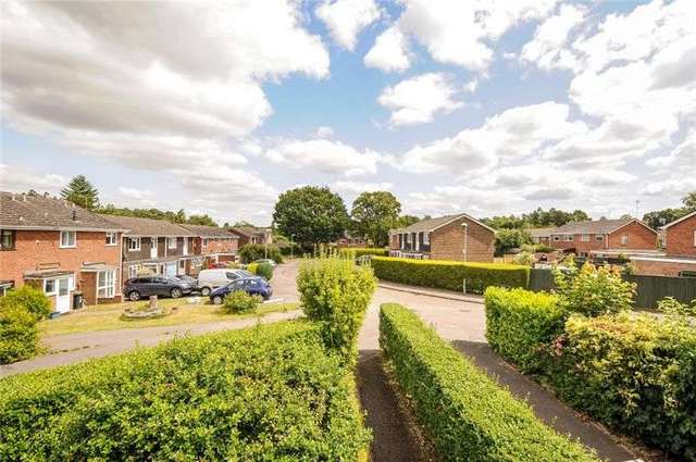  Image of 2 bedroom Terraced house to rent in Pear Tree Close Alderholt Fordingbridge SP6 at Pear Tree Close Alderholt Fordingbridge, SP6 3ER