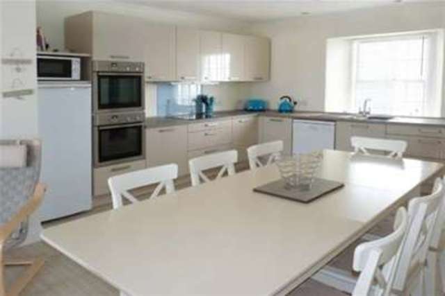  Image of 5 bedroom Detached house to rent in Perranporth TR6 at Perranporth, TR6 0JN