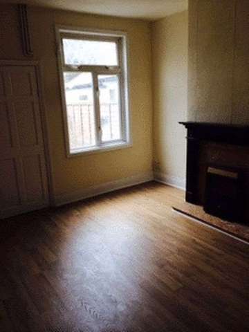  Image of 3 bedroom Terraced house to rent in Poplar Road Bearwood Smethwick B66 at Poplar Road Bearwood Smethwick, B66 4AW