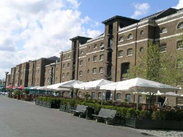  Image of 1 bedroom Flat to rent in Hertsmere Road London E14 at 20 Hertsmere Road  Canary Wharf, E14 4AZ