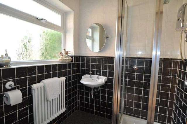  Image of 4 bedroom Detached house for sale in Pratts Lane Mappleborough Green Studley B80 at Pratts Lane Mappleborough Green Studley, B80 7BN