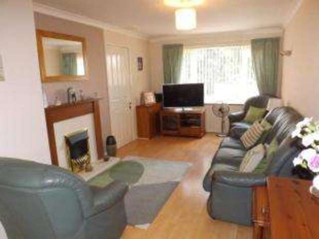  Image of 3 bedroom Terraced house for sale in Primrose Close Flitwick Bedford MK45 at Flitwick Bedford Flitwick, MK45 1PN
