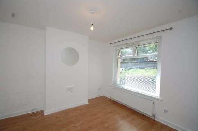  Image of 2 bedroom Flat for sale in Redpath Drive Glasgow G52 at Redpath Drive  Cardonald, G52 2DU
