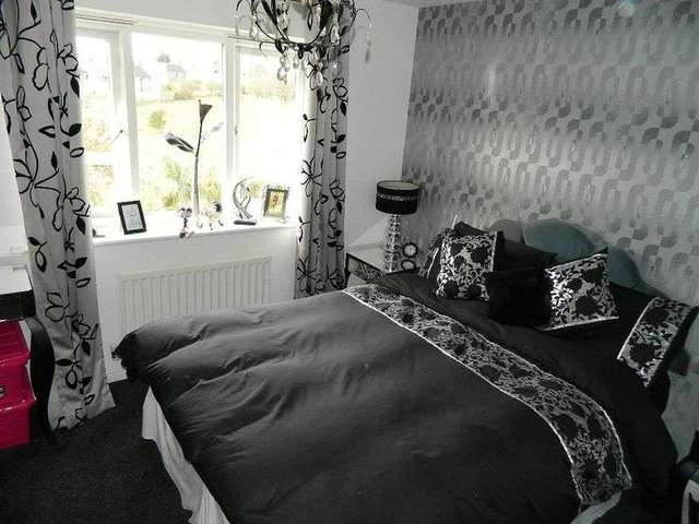  Image of 3 bedroom Detached house for sale in Redwood Close Bolton BL3 at Redwood Close  Bolton, BL3 1AZ
