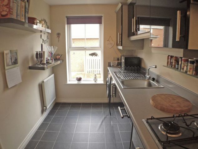  Image of 3 bedroom Detached house for sale in Rivendale Leeds LS10 at Rivendale Array Middleton, LS10 4FW