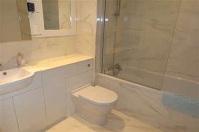  Image of 2 bedroom Flat to rent in Riverside Place Cambridge CB5 at Cambridge, CB5 8JF