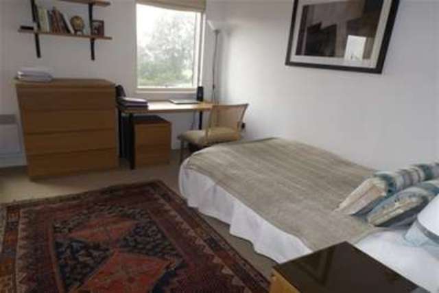  Image of 2 bedroom Flat to rent in Riverside Place Cambridge CB5 at Cambridge, CB5 8JF