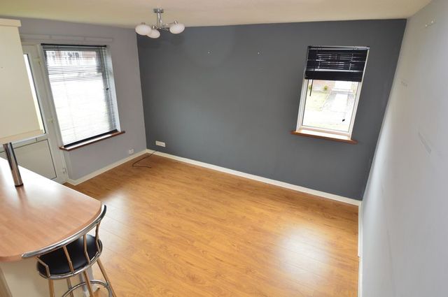  Image of 1 bedroom Semi-Detached house to rent in Rowan Close Forest Town Mansfield NG19 at Rowan Close Forest Town Mansfield, NG19 0PJ