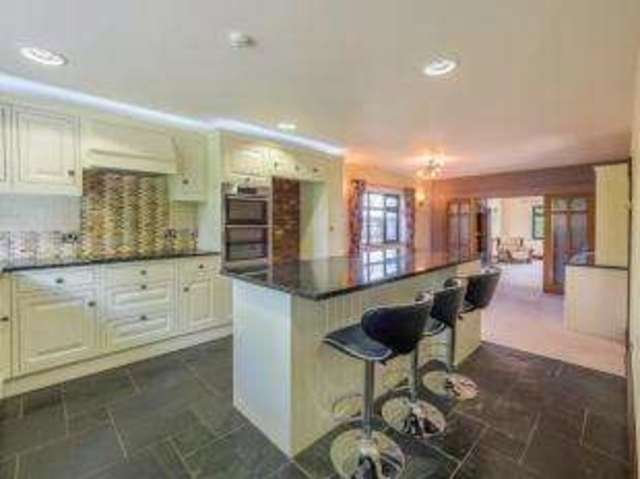  Image of 4 bedroom Detached house for sale in Salmon Lane Kirkby-in-Ashfield Nottingham NG17 at Kirkby-in-Ashfield Nottingham Kirkby in Ashfield, NG17 9HB