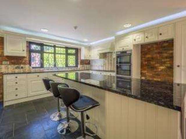  Image of 4 bedroom Detached house for sale in Salmon Lane Kirkby-in-Ashfield Nottingham NG17 at Kirkby-in-Ashfield Nottingham Kirkby in Ashfield, NG17 9HB