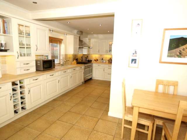  Image of 4 bedroom Detached house for sale in Saltash Road Callington PL17 at Saltash Road  Callington, PL17 7EG