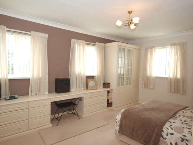  Image of 4 bedroom Detached house for sale in Saltash Road Callington PL17 at Saltash Road  Callington, PL17 7EG