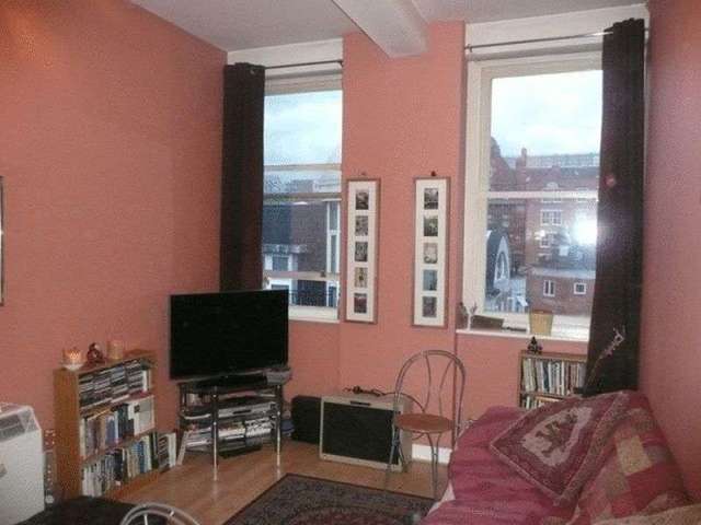 Image of 1 bedroom Flat to rent in Samuel Ogden Street Manchester M1 at Samuel Ogden Street  Manchester, M1 7AX
