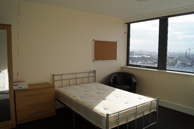  Image of 5 bedroom Flat to rent in Sauchiehall Street Glasgow G2 at City Centre Glasgow Glasgow, G2 3LG