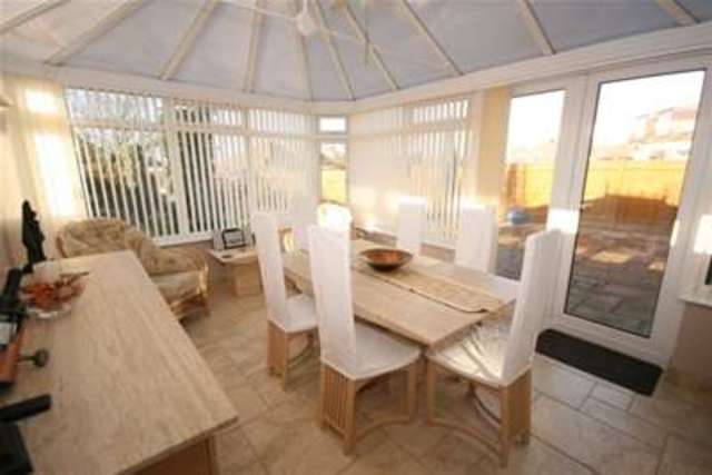  Image of 3 bedroom Detached house to rent in Hastings Avenue Seaford BN25 at Seaford, BN25 3LQ