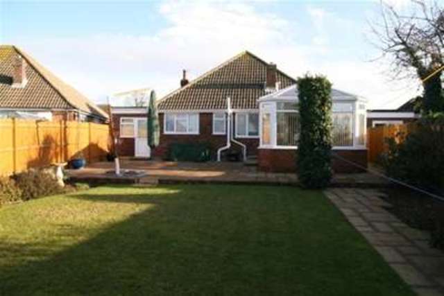  Image of 3 bedroom Detached house to rent in Hastings Avenue Seaford BN25 at Seaford, BN25 3LQ