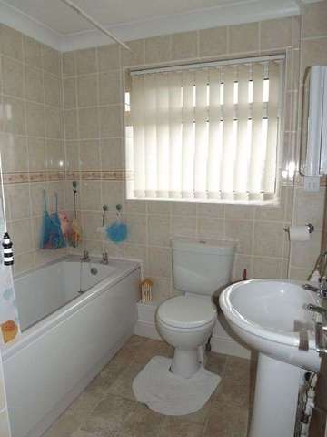  Image of 3 bedroom Terraced house to rent in Seaton Road Highcliffe Christchurch BH23 at Seaton Road Highcliffe Christchurch, BH23 5HW