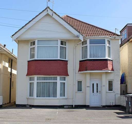  Image of 3 bedroom Flat for sale in Seaward Avenue Southbourne Bournemouth BH6 at Seaward Avenue Southbourne Bournemouth, BH6 3SH