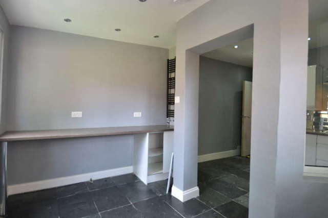  Image of 3 bedroom Flat to rent in Selsdon Road London E13 at Upton Park  Newham, E13 9BZ