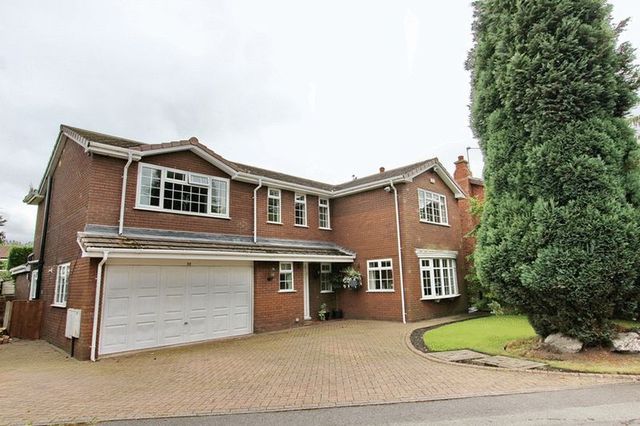  Image of 4 bedroom Detached house for sale in Sergeants Lane Whitefield Manchester M45 at Sergeants Lane Whitefield Manchester, M45 7TS