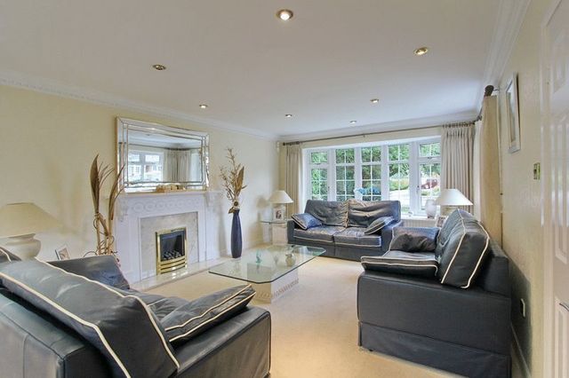  Image of 4 bedroom Detached house for sale in Sergeants Lane Whitefield Manchester M45 at Sergeants Lane Whitefield Manchester, M45 7TS
