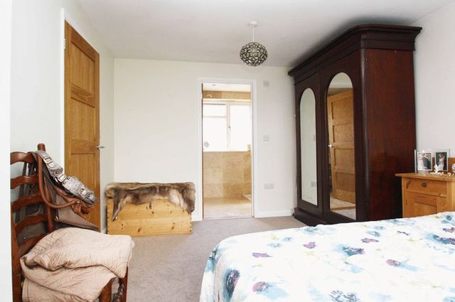  Image of 4 bedroom Detached house to rent in Lower Farm Close Shabbington Aylesbury HP18 at Lower Farm Close Shabbington Aylesbury, HP18 9HG